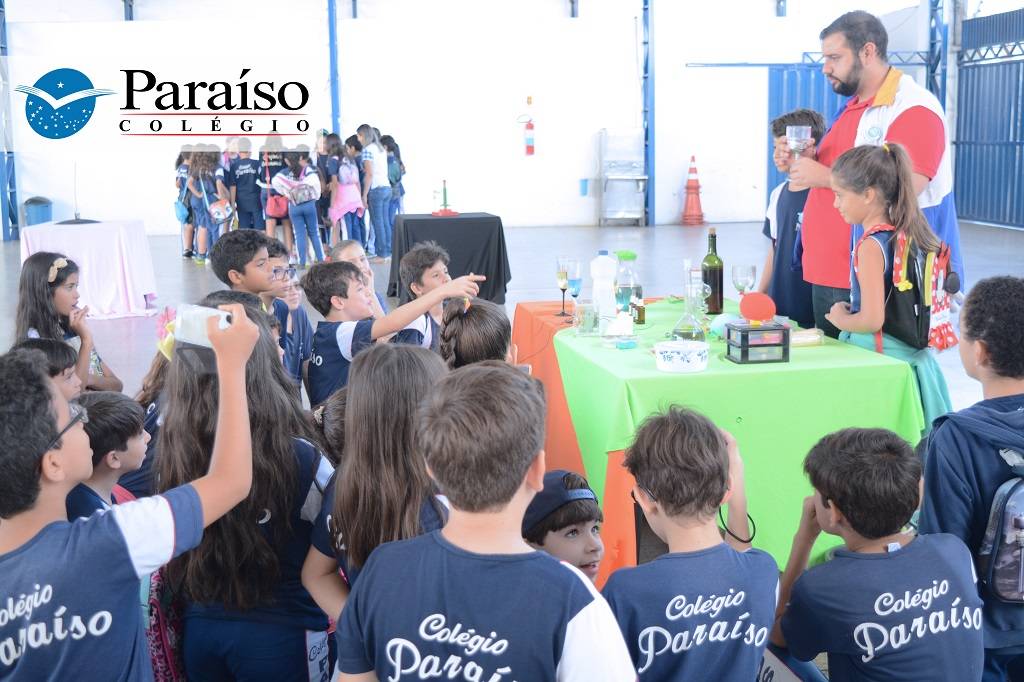 Conhecimento e integração científica: Colégio Paraíso recebe projeto pernambucano Ciência Móvel