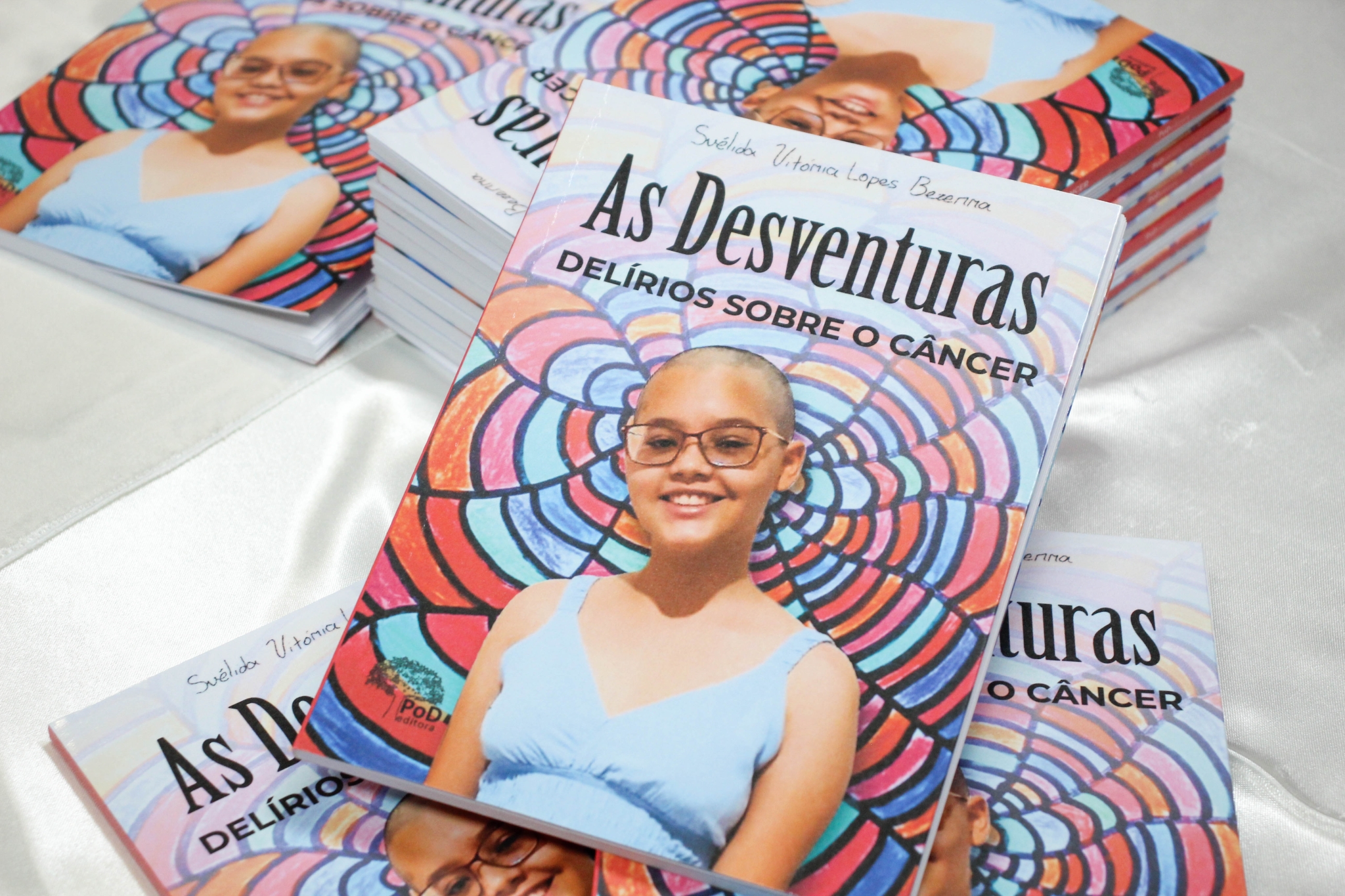 Lançamento do Livro “As Desventuras - Delírios sobre o Câncer” de Suélida Vitória Lopes Bezerra