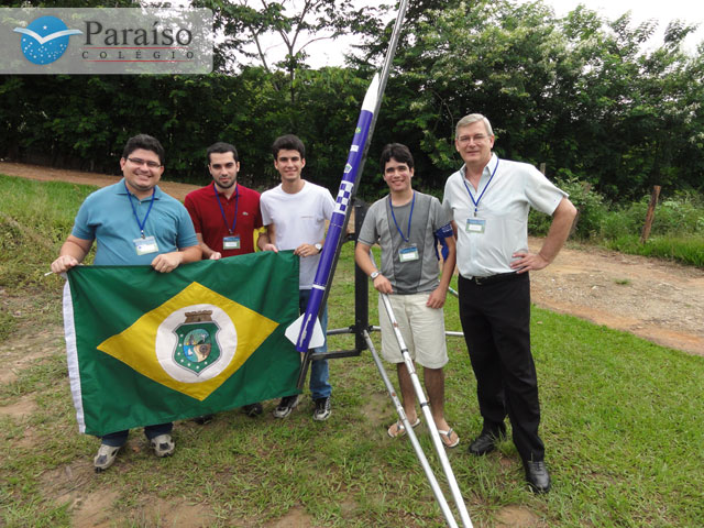 Colégio Paraíso participa do I Space Camp Brasil em São José dos Campos - SP